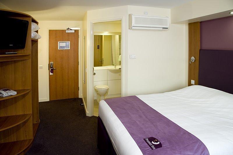 Premier Inn Liverpool City Centre - Moorfields Номер фото